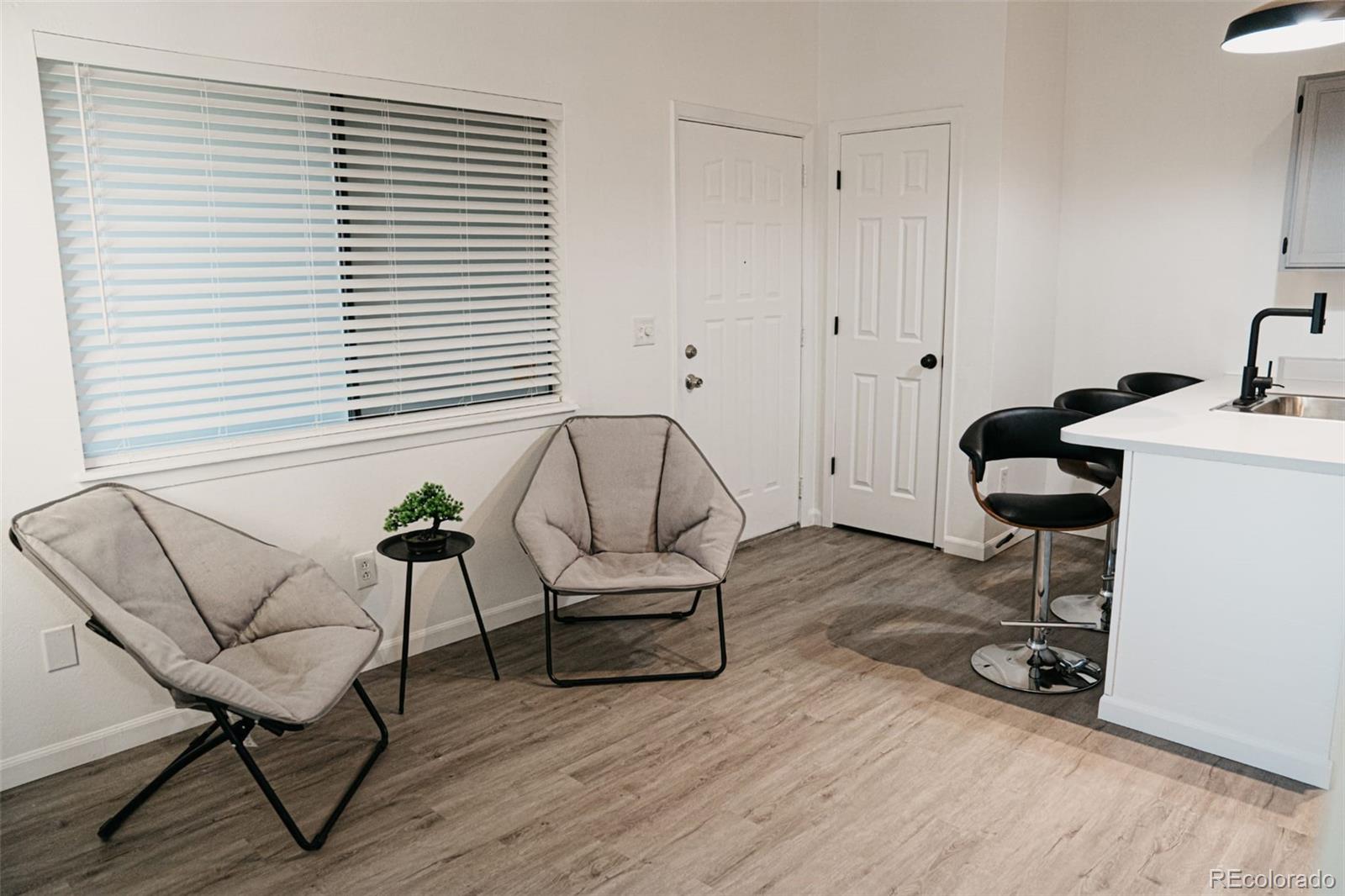 922 S Dearborn Way Unit: 20