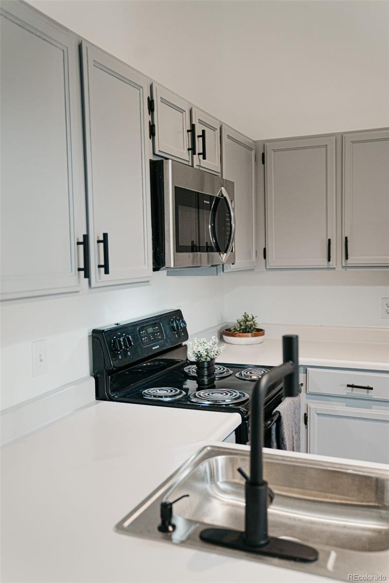 922 S Dearborn Way Unit: 20