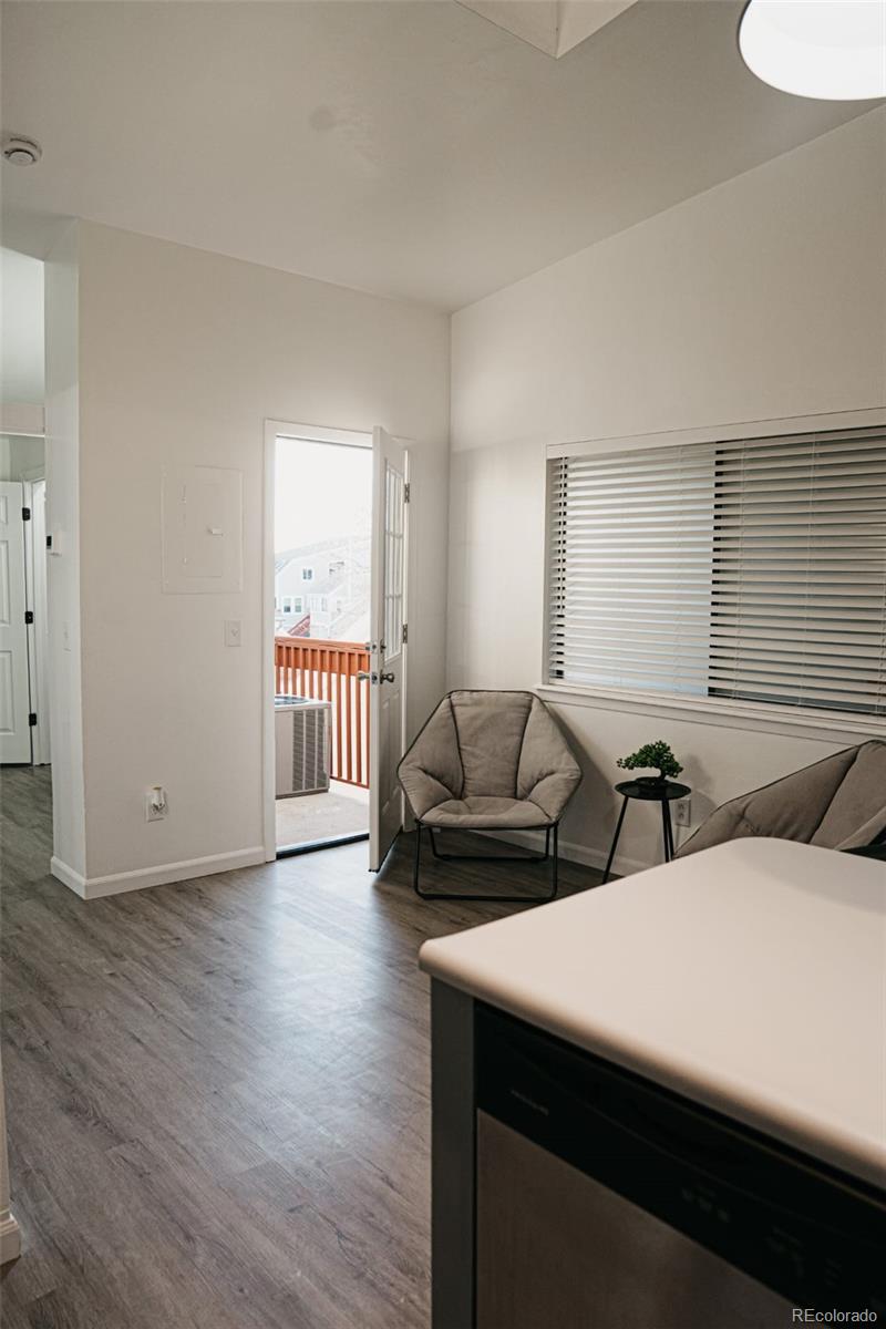 922 S Dearborn Way Unit: 20