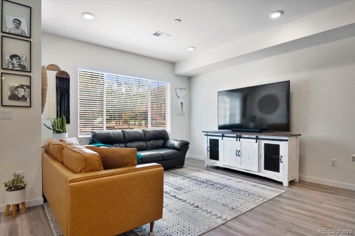 849 E 98th Avenue Unit: 1604