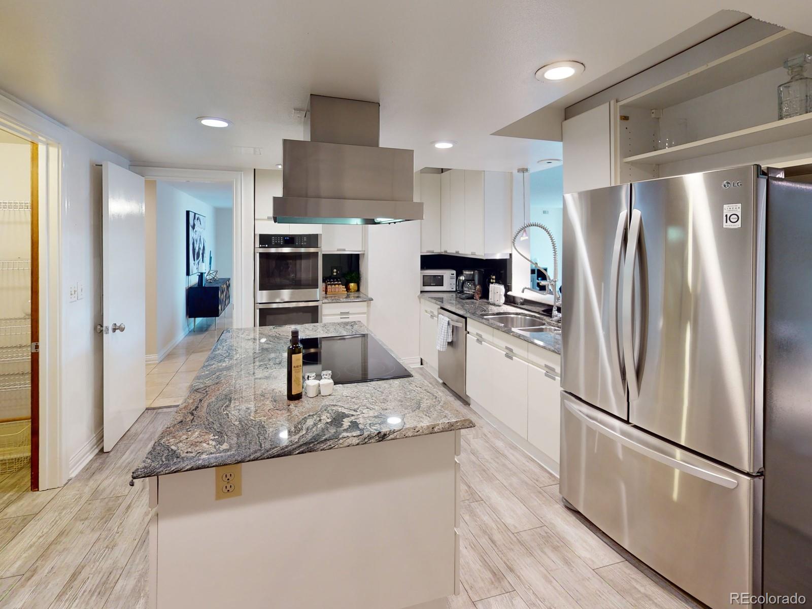 1777 Larimer Street Unit: 808