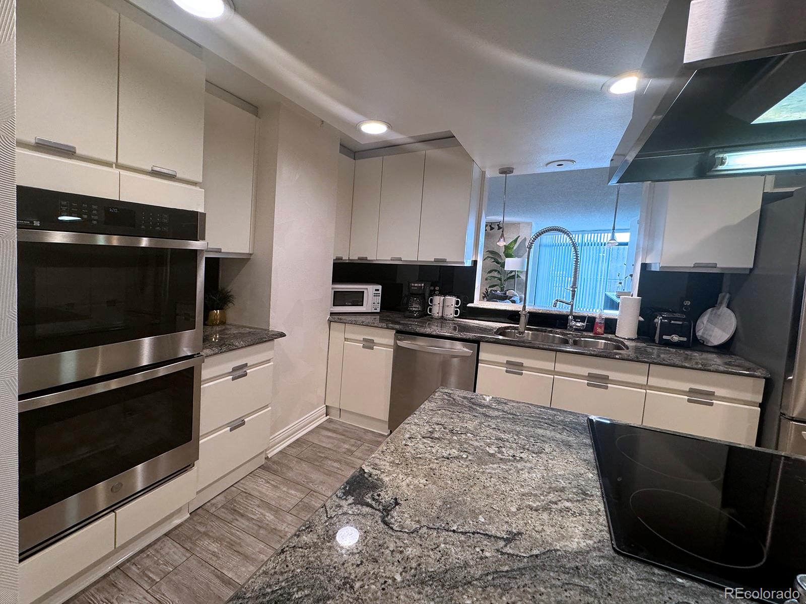 1777 Larimer Street Unit: 808
