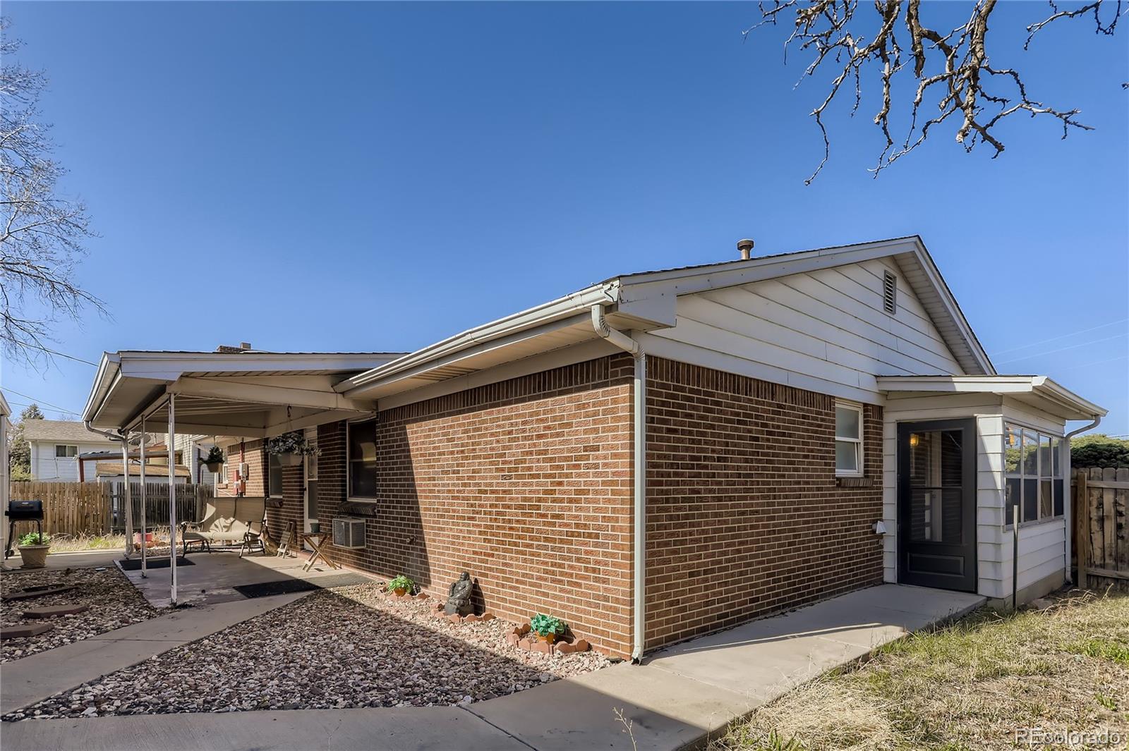 1094 Sable Boulevard
