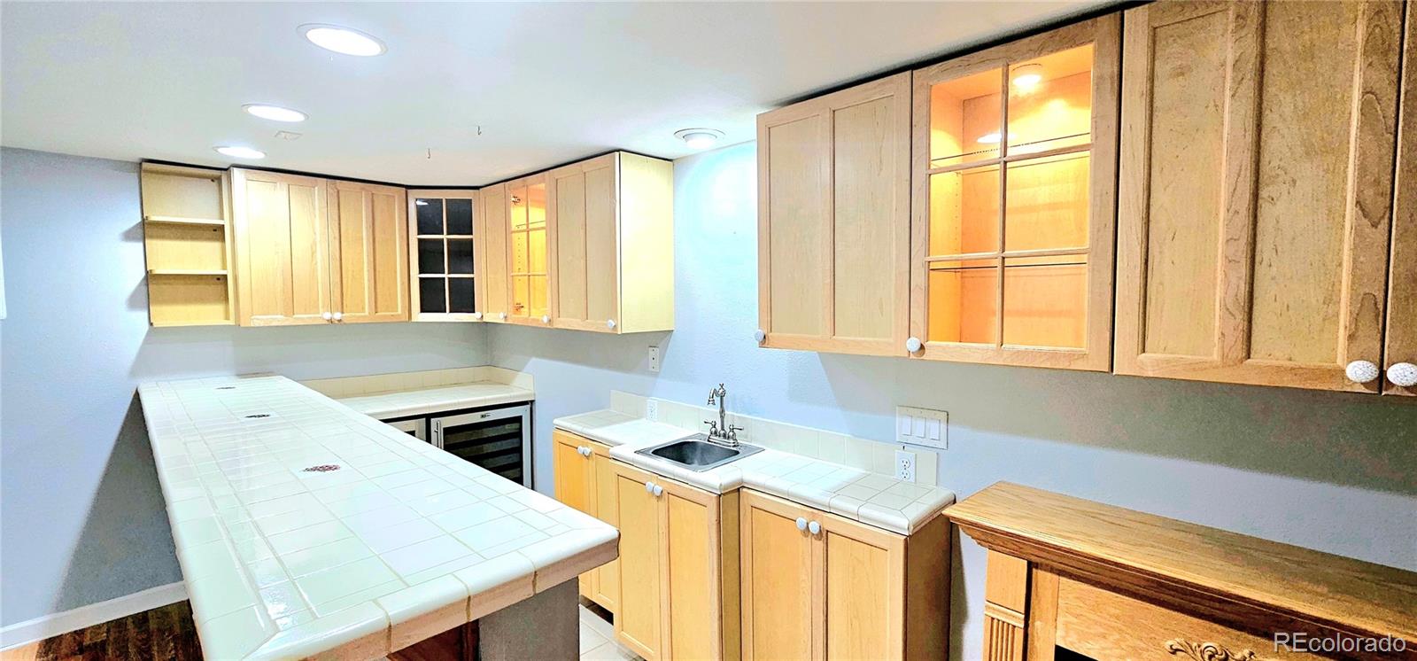 7873 S Windermere Circle