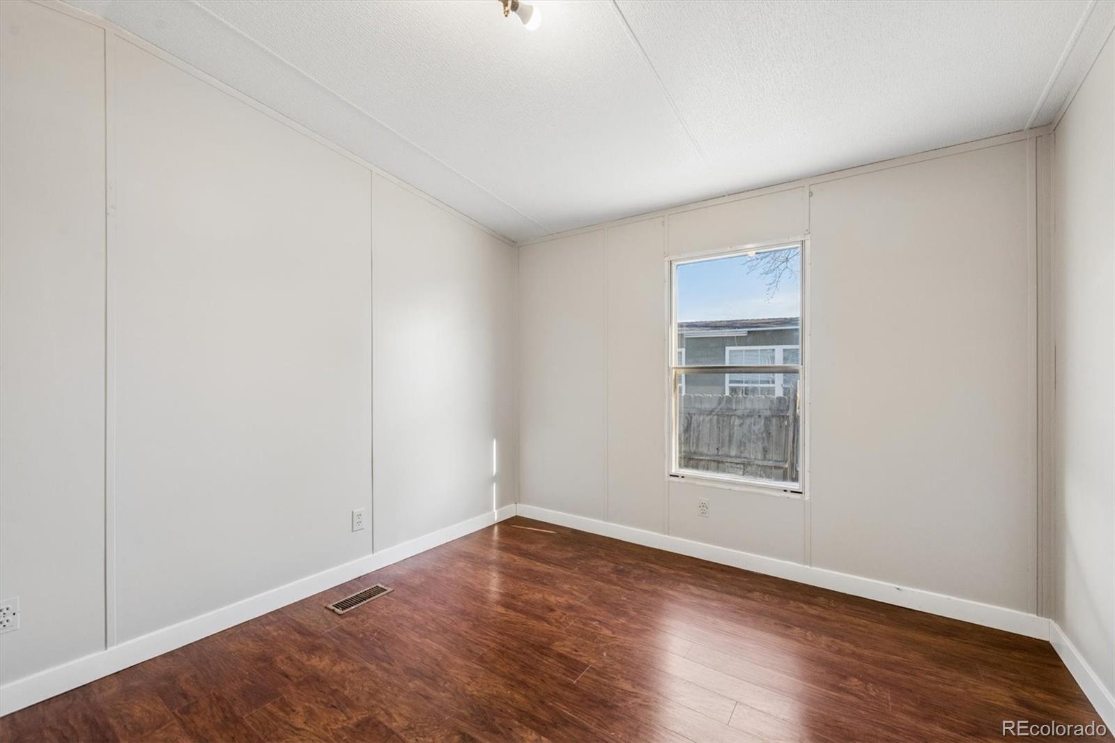 5231 Riverdale Lane