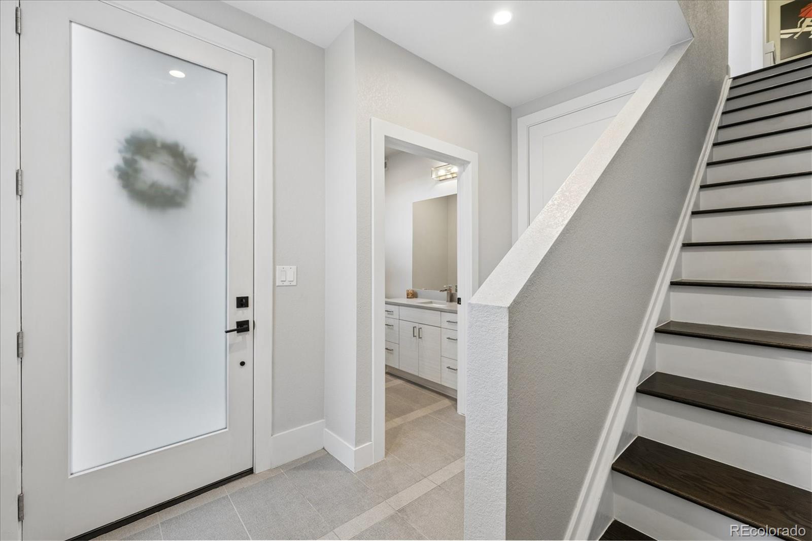 1583 Grove Street Unit: 2