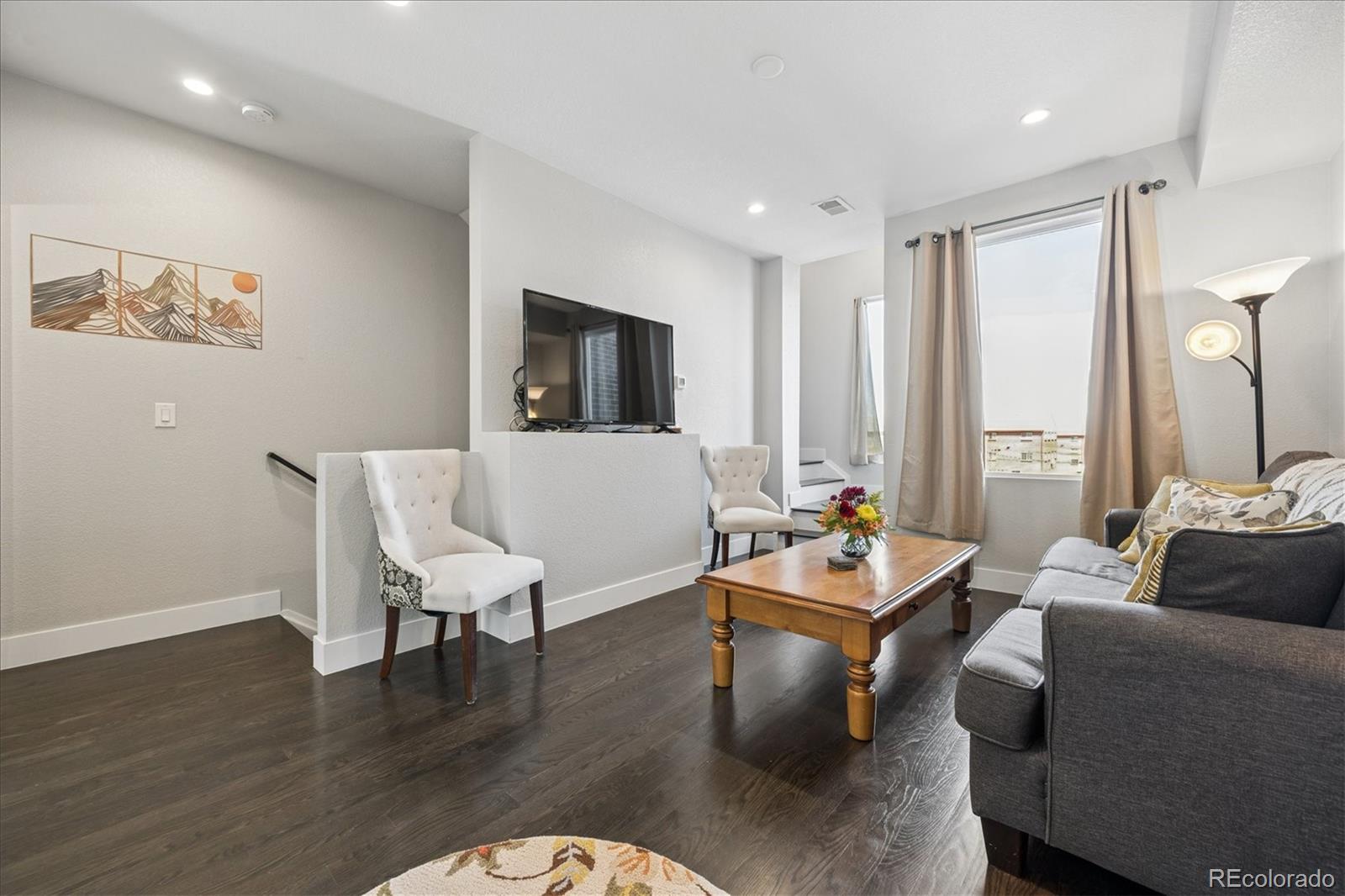 1583 Grove Street Unit: 2