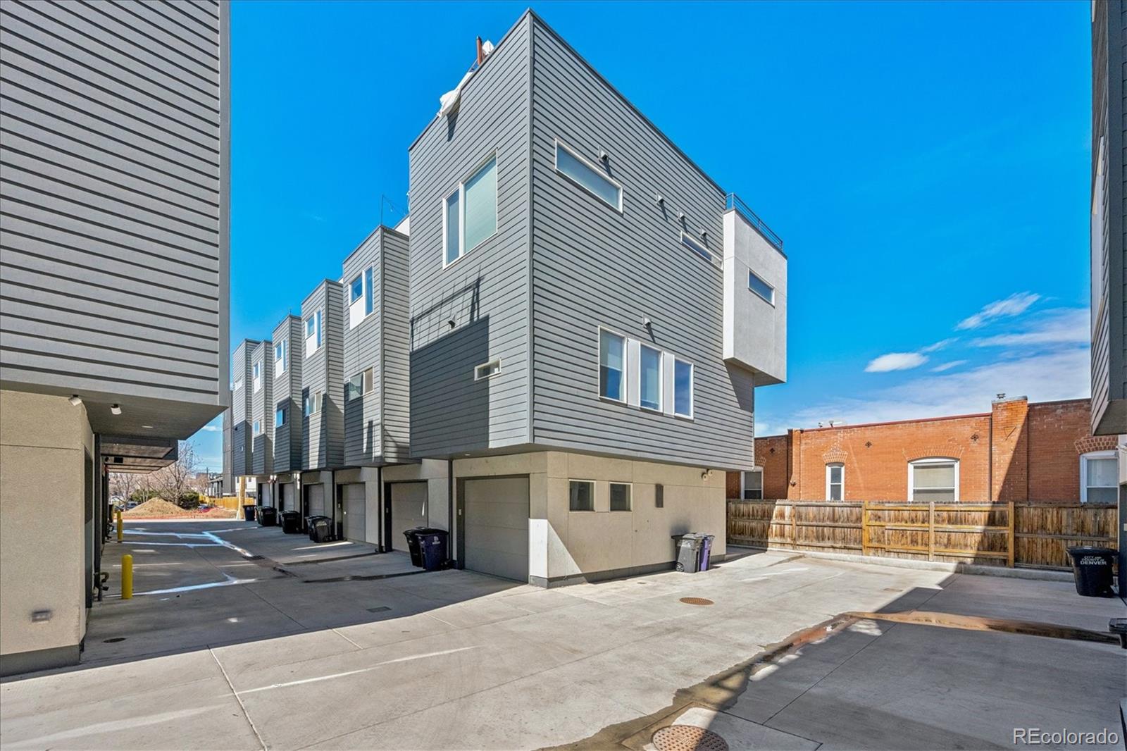 1583 Grove Street Unit: 2