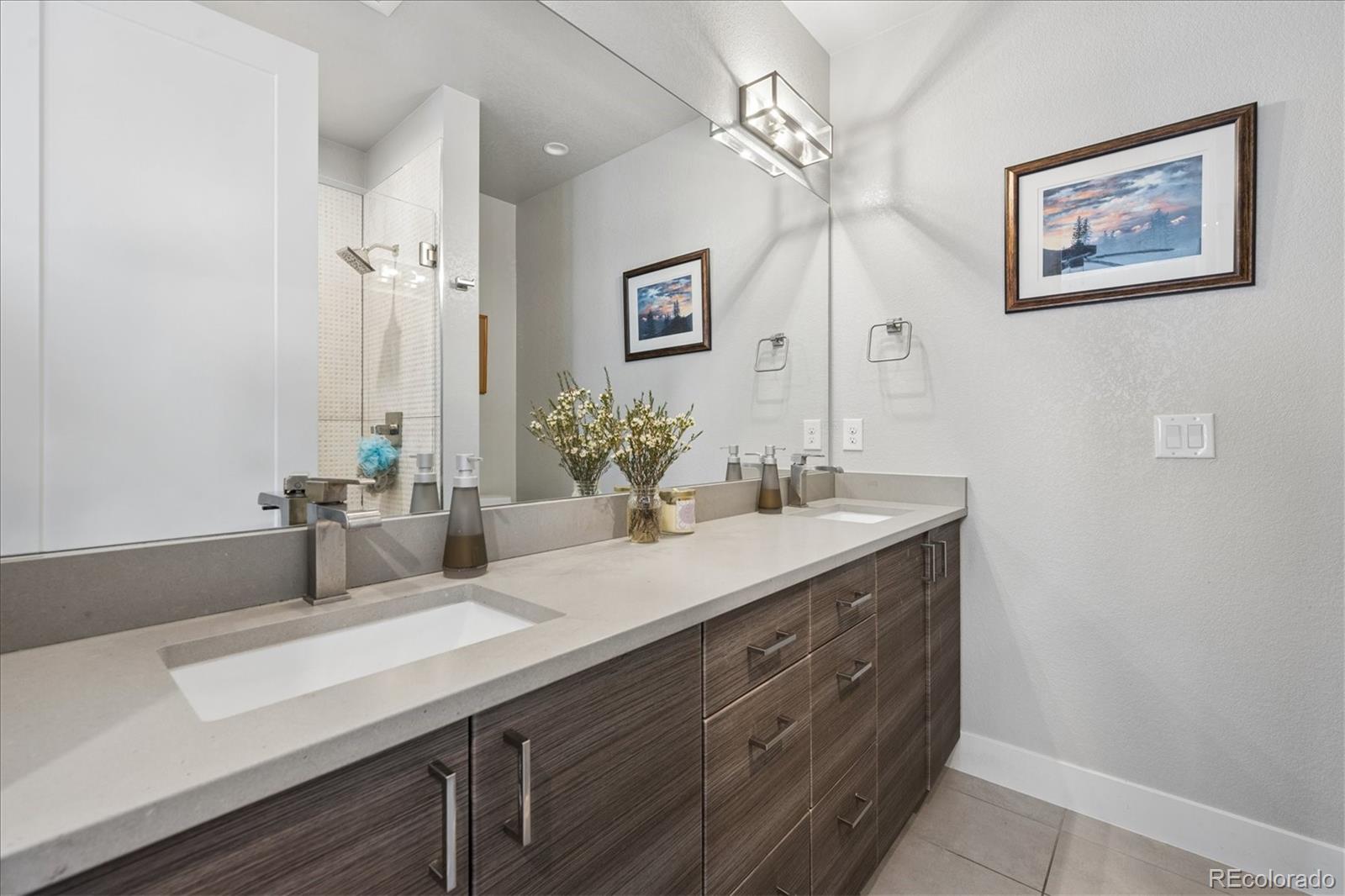 1583 Grove Street Unit: 2