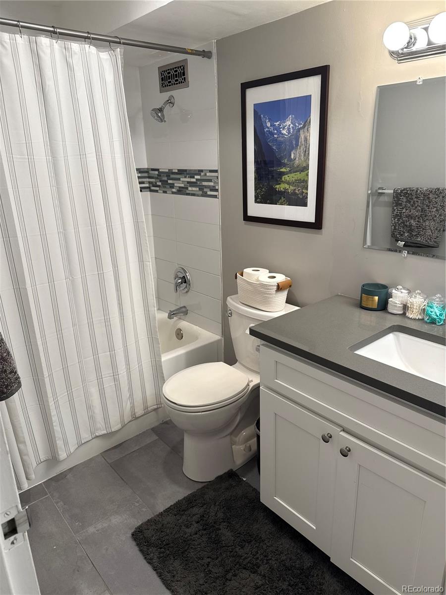 1155 N Ash Street Unit: 201