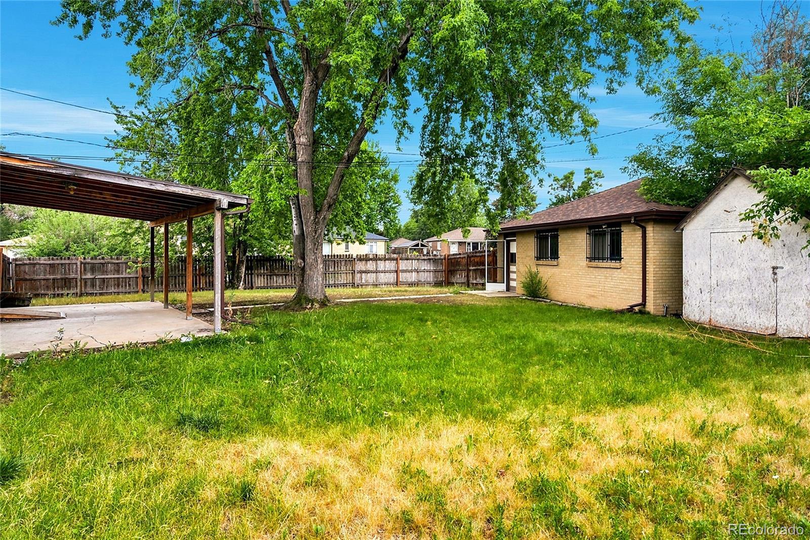 1699 S Winona Court
