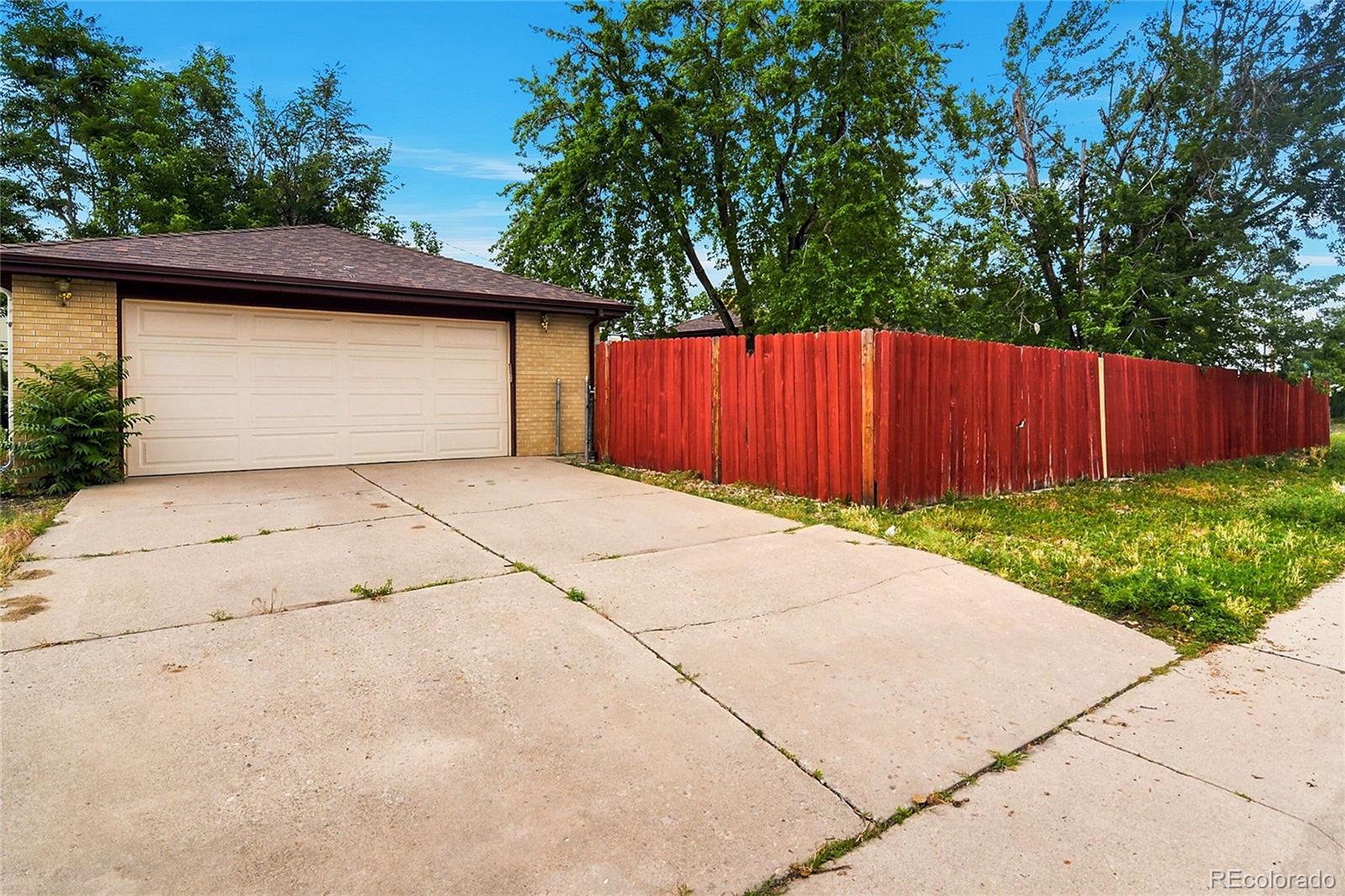 1699 S Winona Court