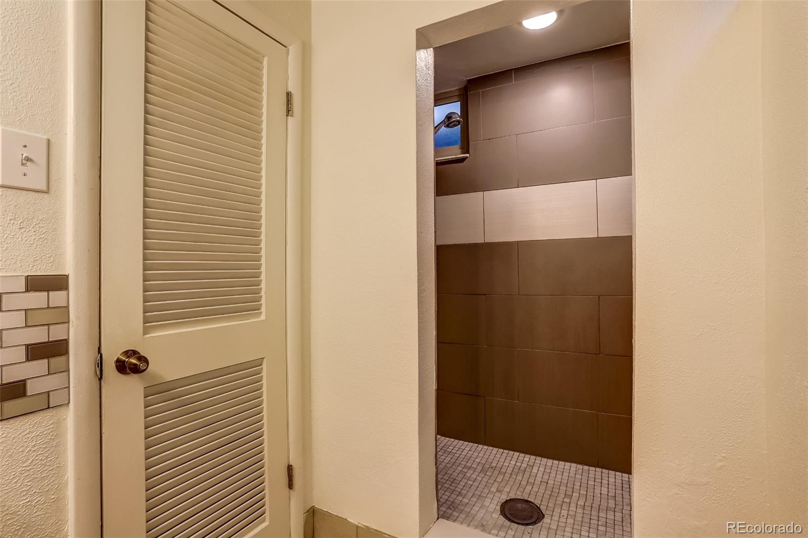 3692 N Hudson Street