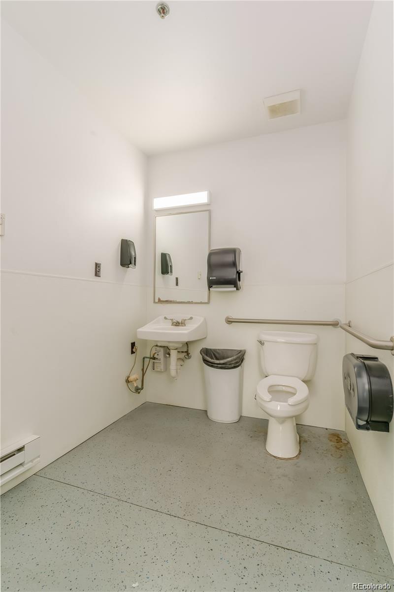 13601 W 43rd Drive Unit: B14