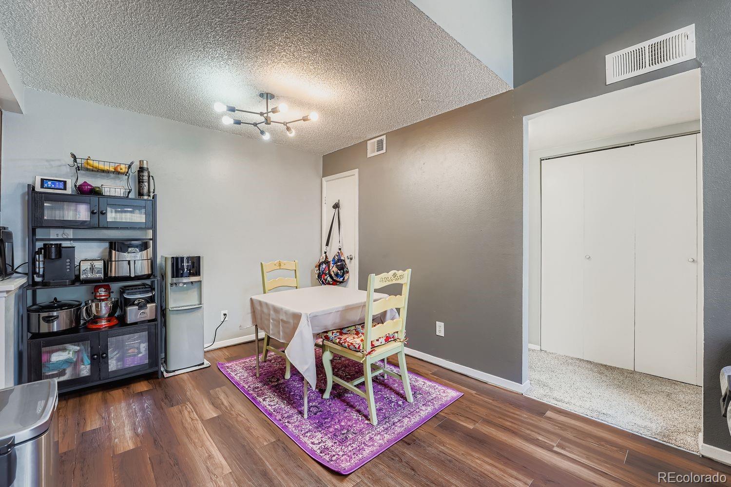 908 S Walden Way Unit: 201