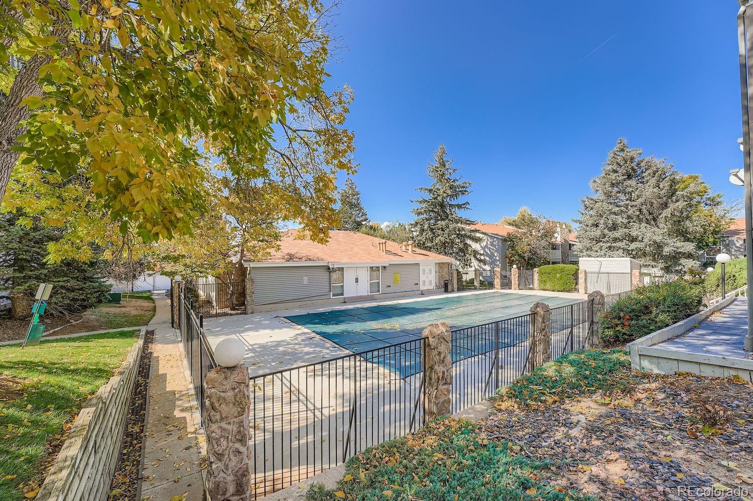 908 S Walden Way Unit: 201