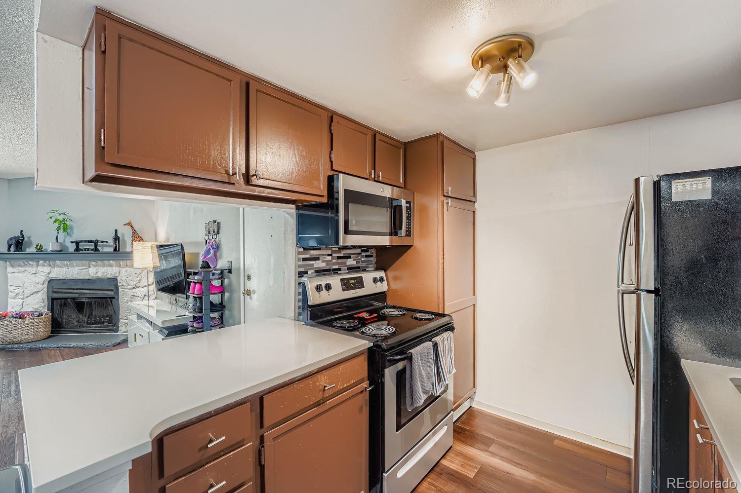 908 S Walden Way Unit: 201