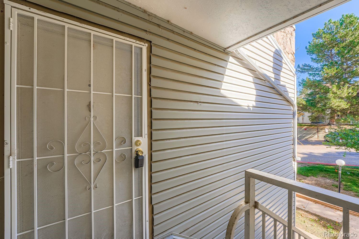 908 S Walden Way Unit: 201