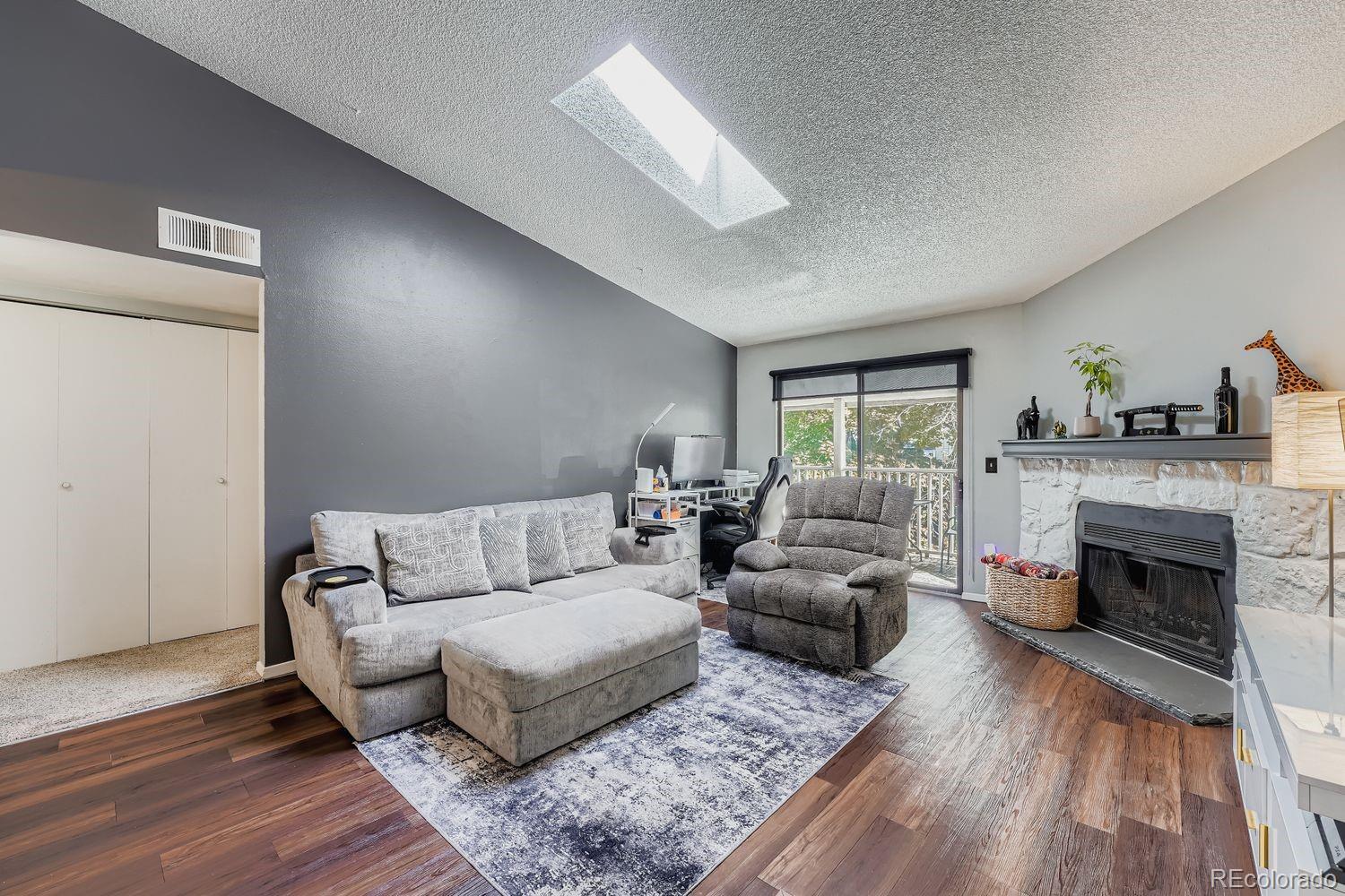 908 S Walden Way Unit: 201