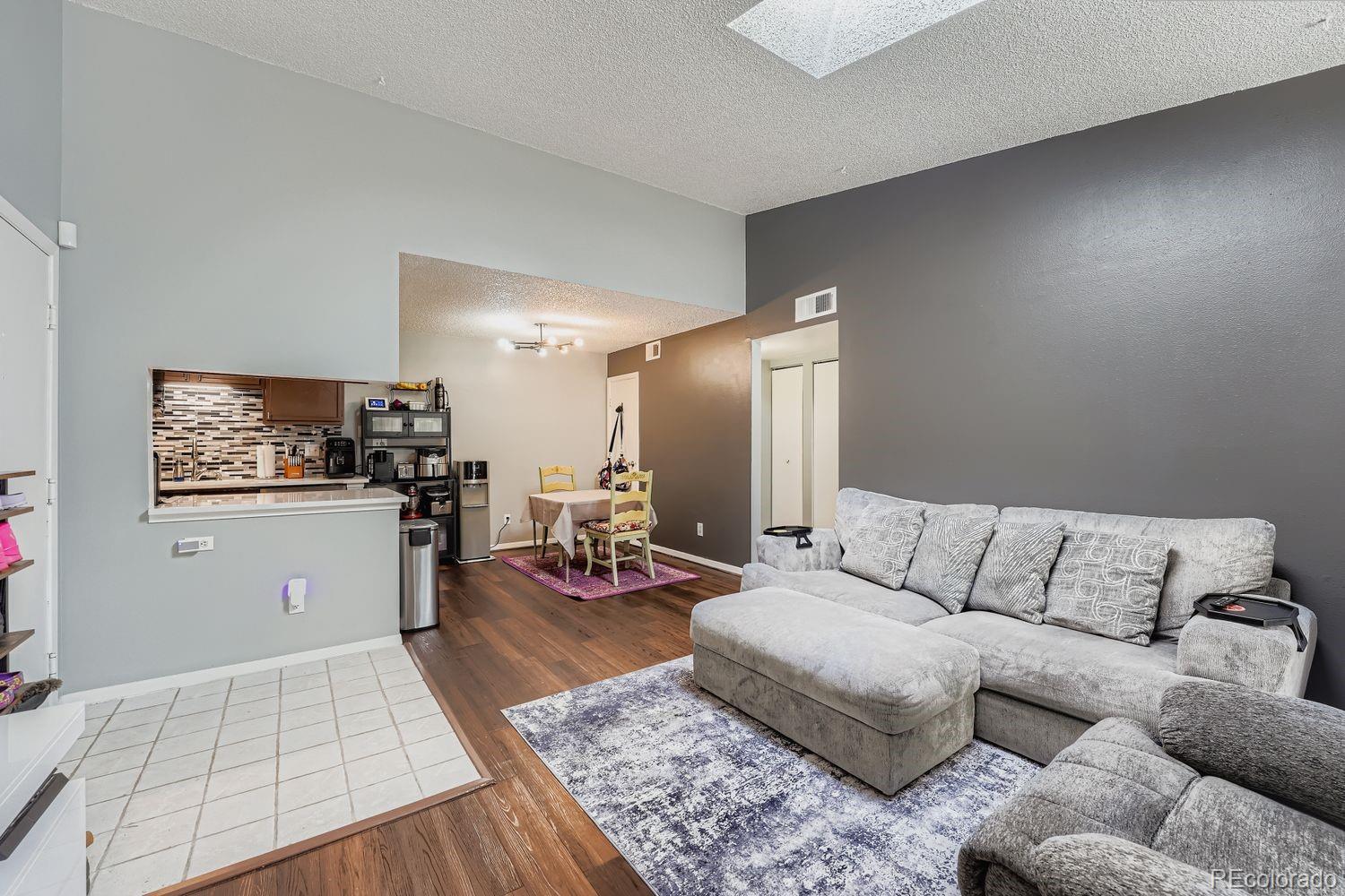 908 S Walden Way Unit: 201