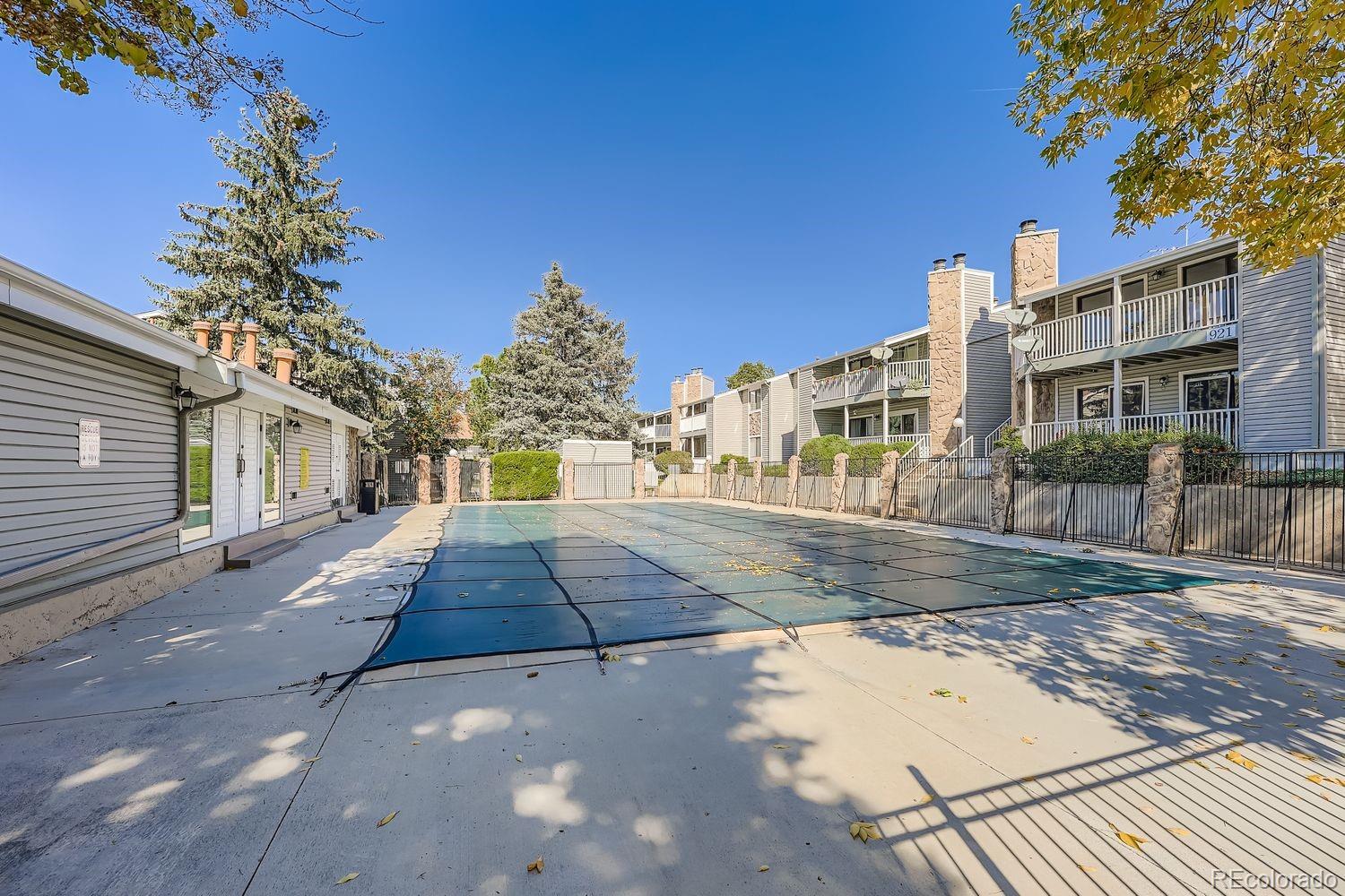 908 S Walden Way Unit: 201
