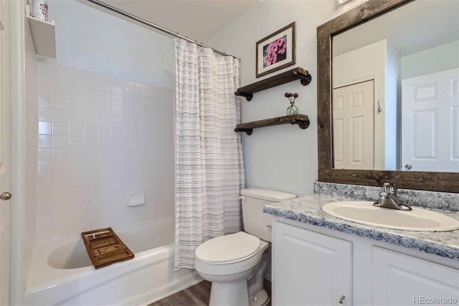 9590 E Florida Avenue Unit: 2025