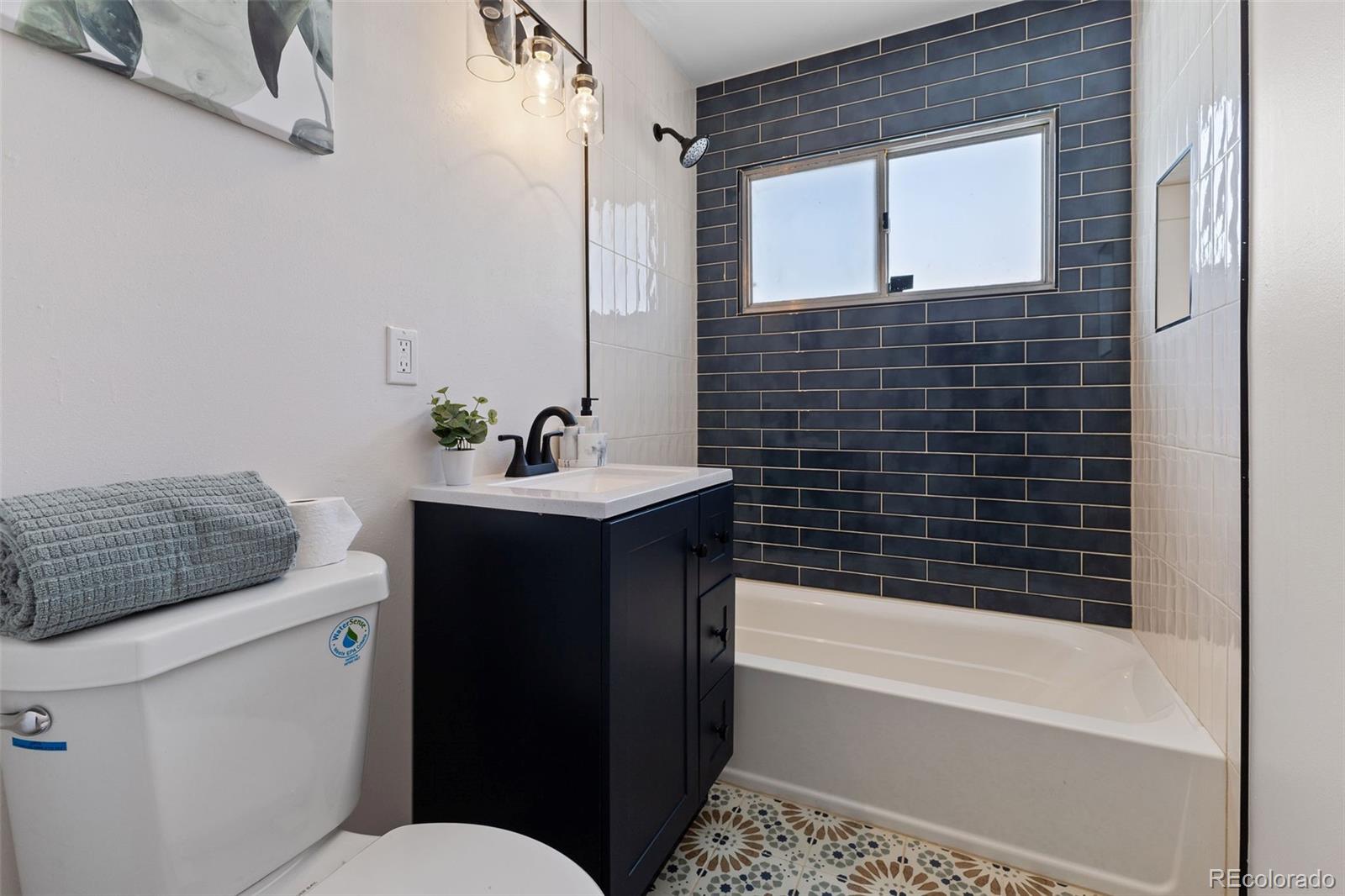 1535 S Xavier Street