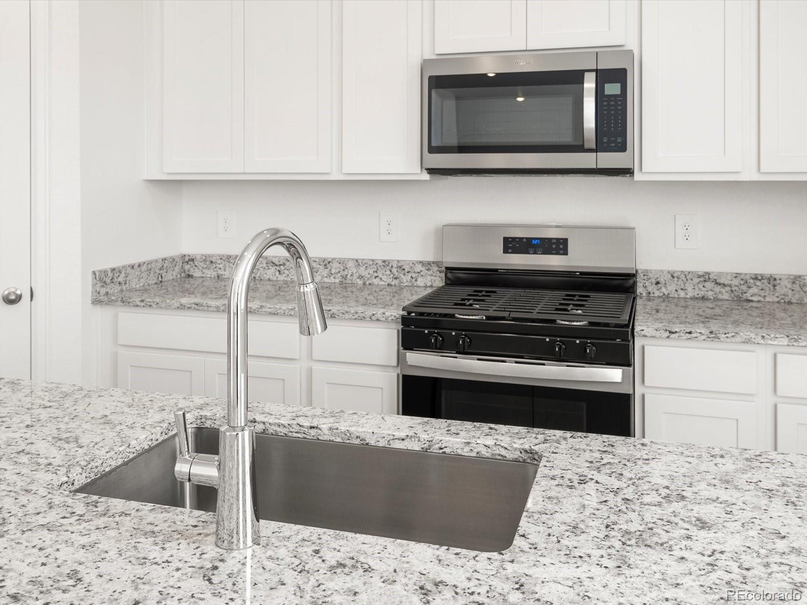 4694 Sugarcane Street