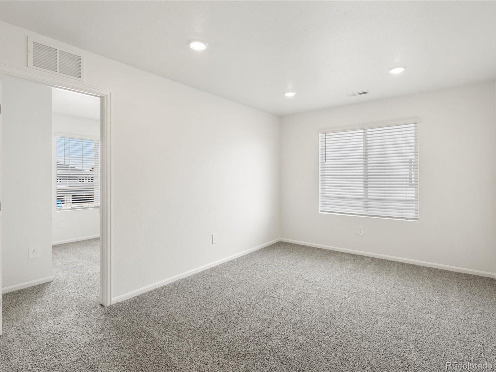 4694 Sugarcane Street