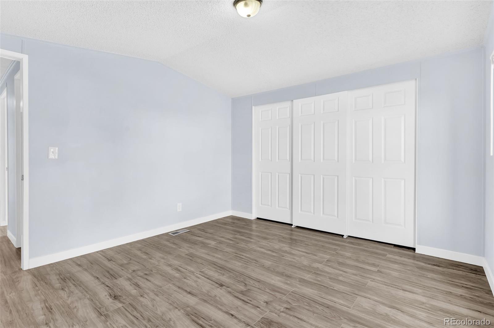 4210 E 100 TH Avenue