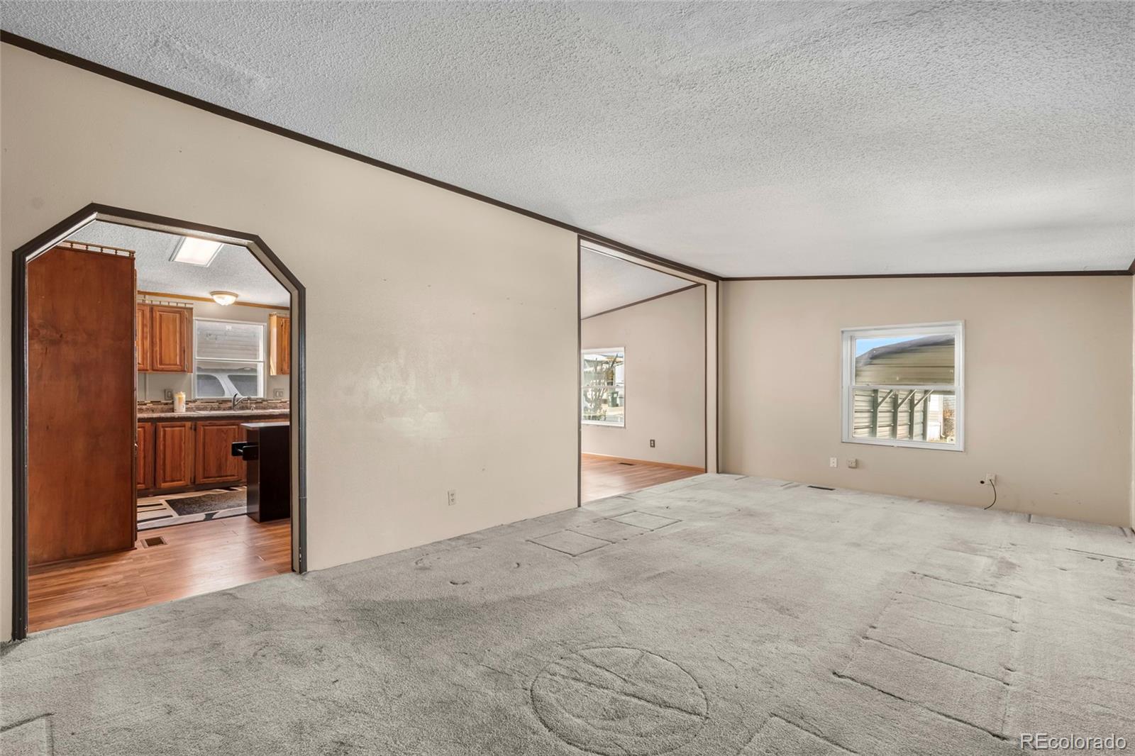 1500 W Thorton Parkway