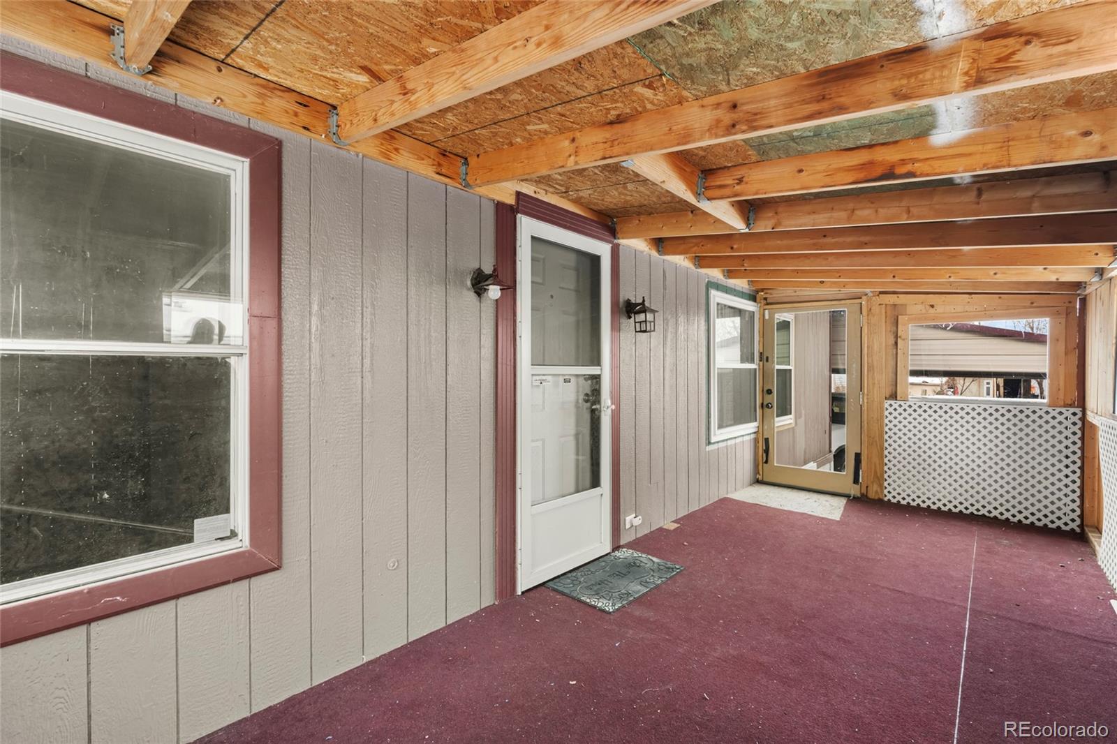 1500 W Thorton Parkway