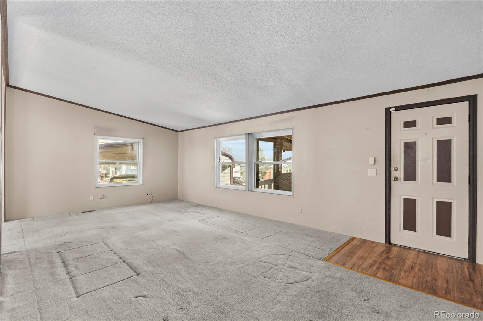 1500 W Thorton Parkway