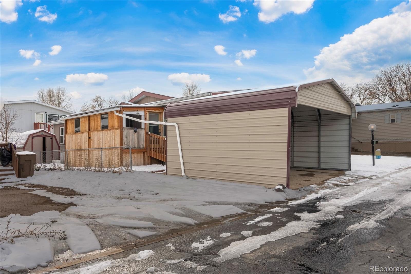 1500 W Thorton Parkway