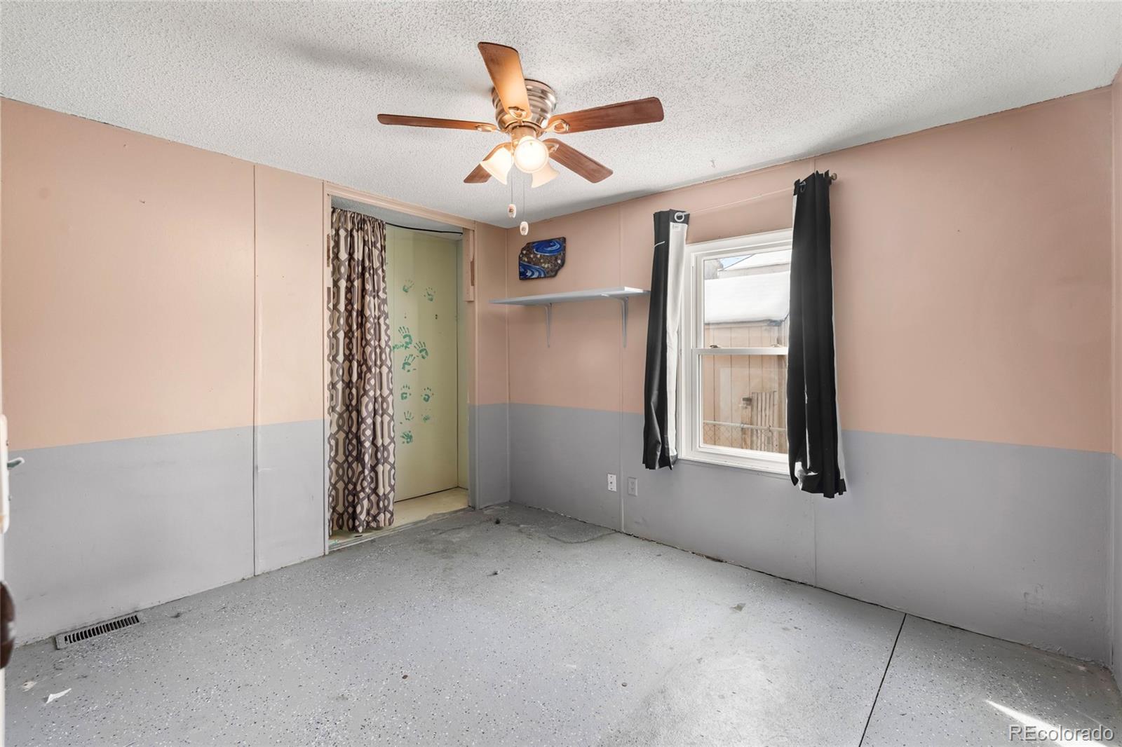 1500 W Thorton Parkway