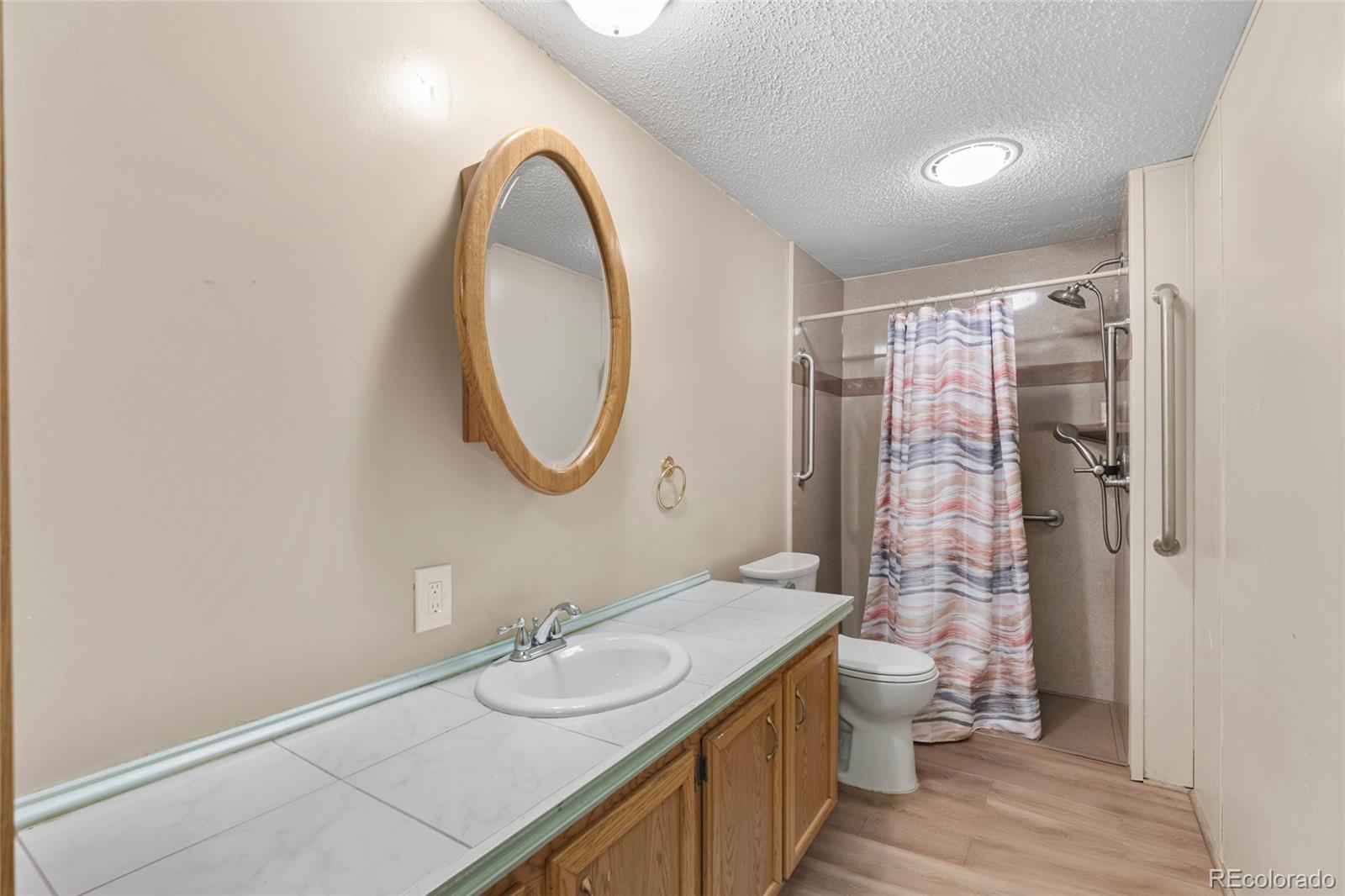 1500 W Thorton Parkway