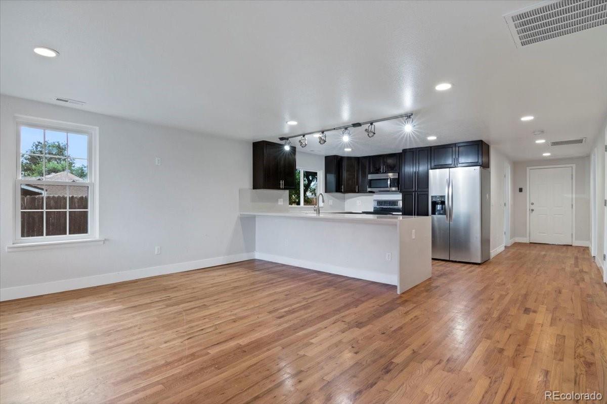 3490 W Exposition Avenue