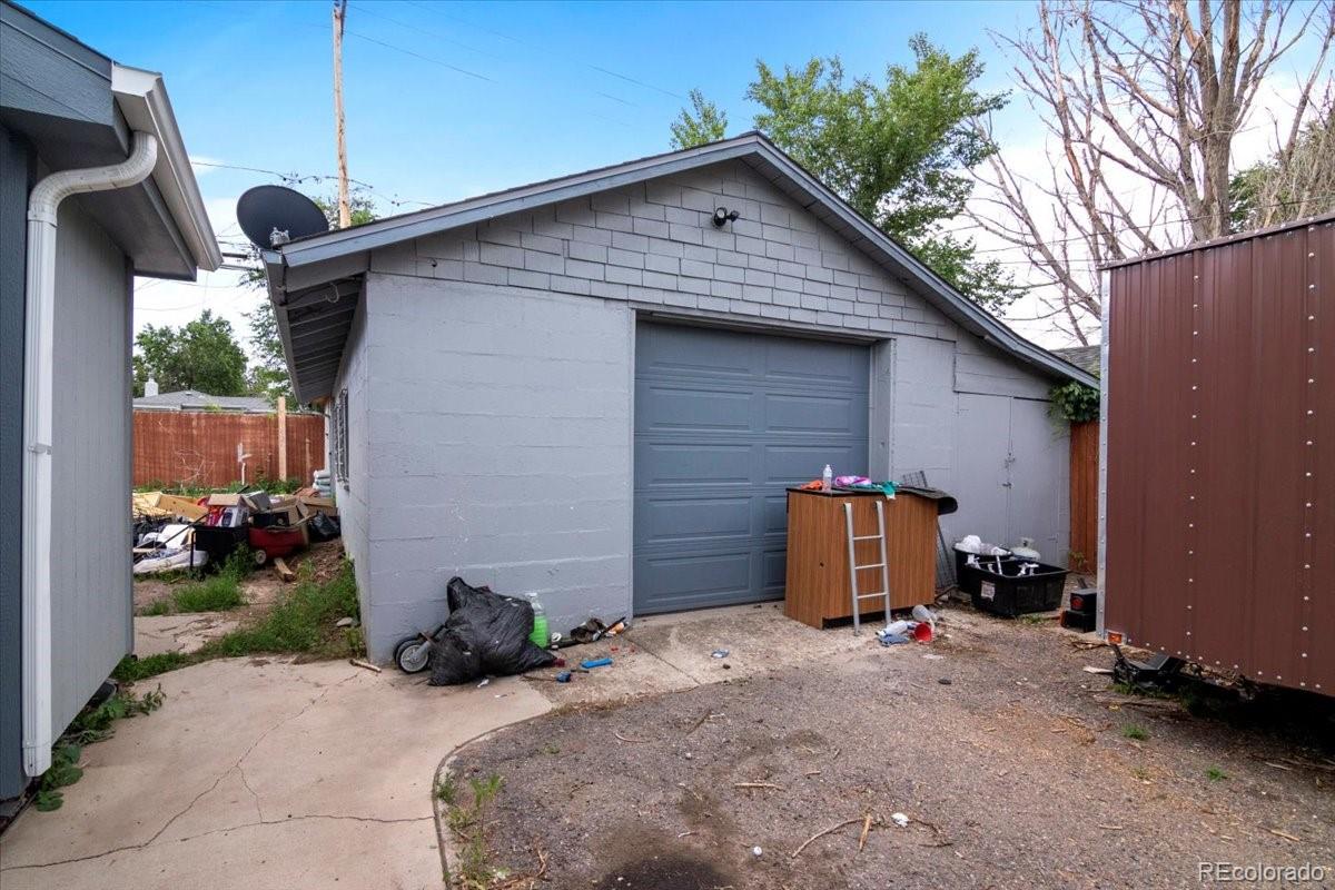 3490 W Exposition Avenue