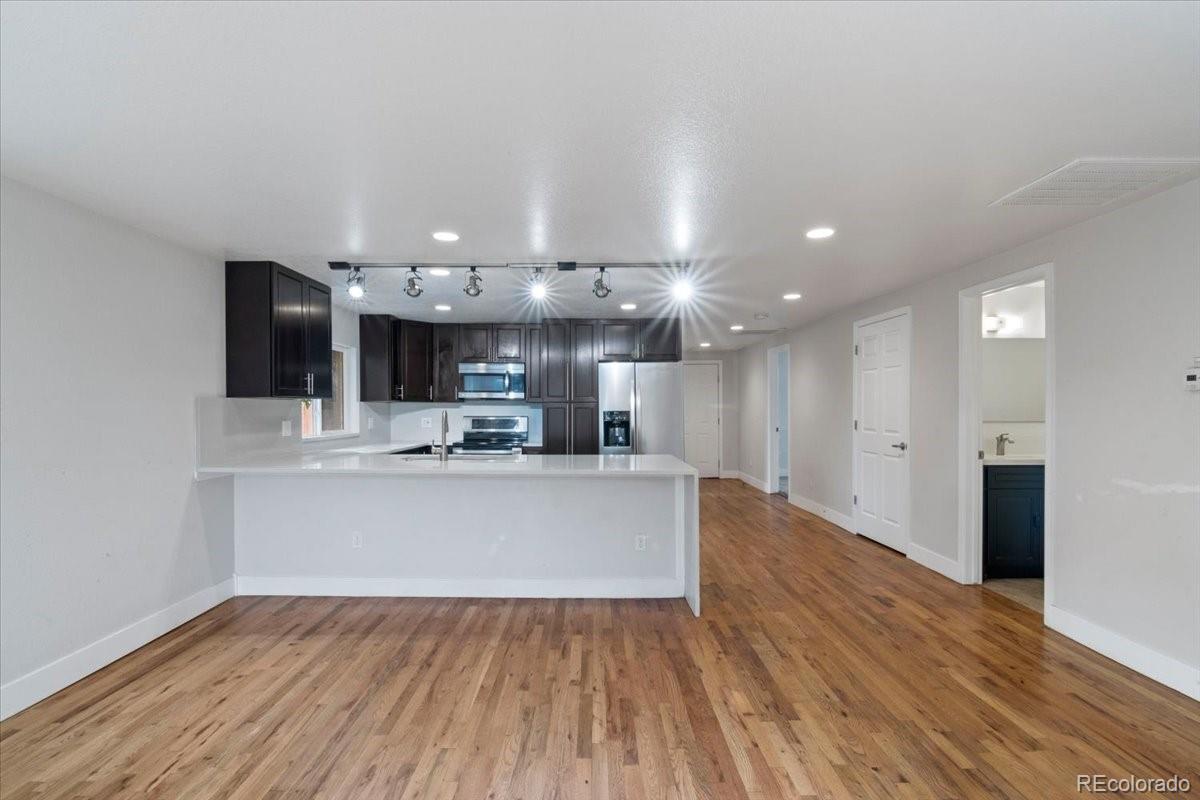 3490 W Exposition Avenue