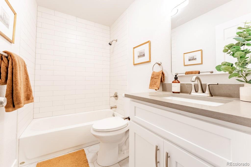 7897 York Street Unit: 1