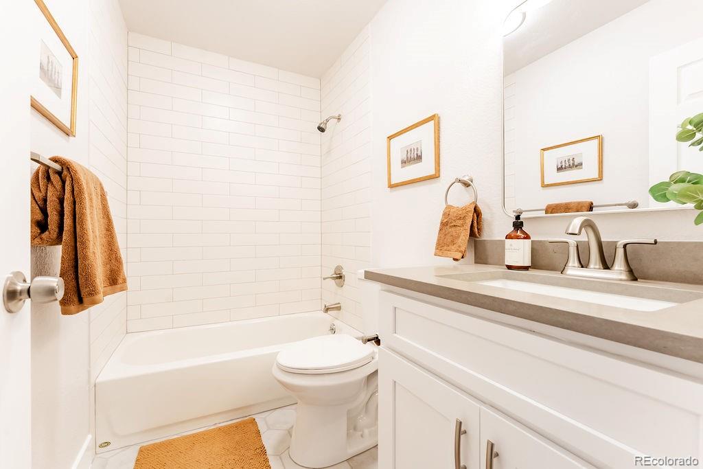 7897 York Street Unit: 1