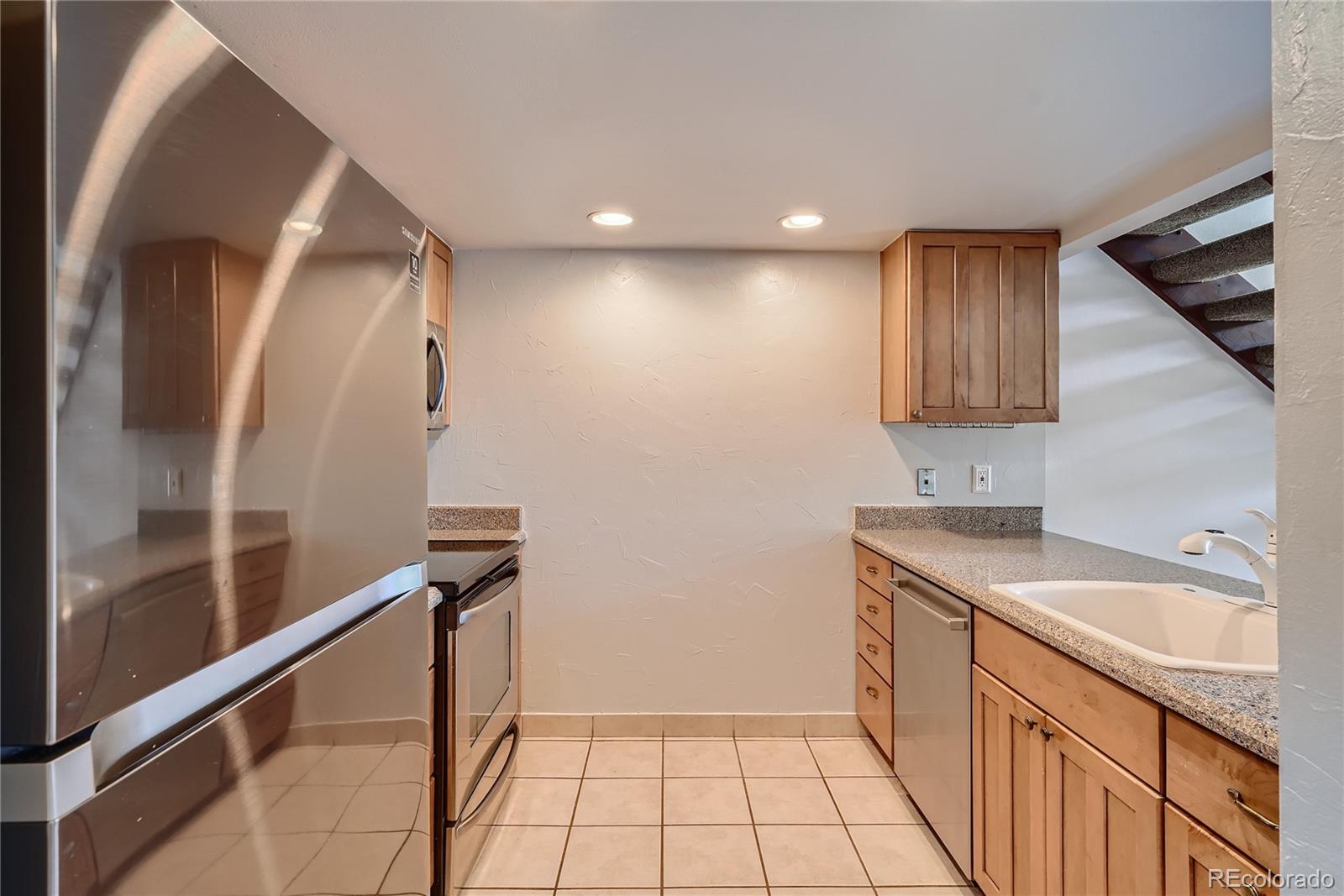 14282 E Tufts Place Unit: Q11