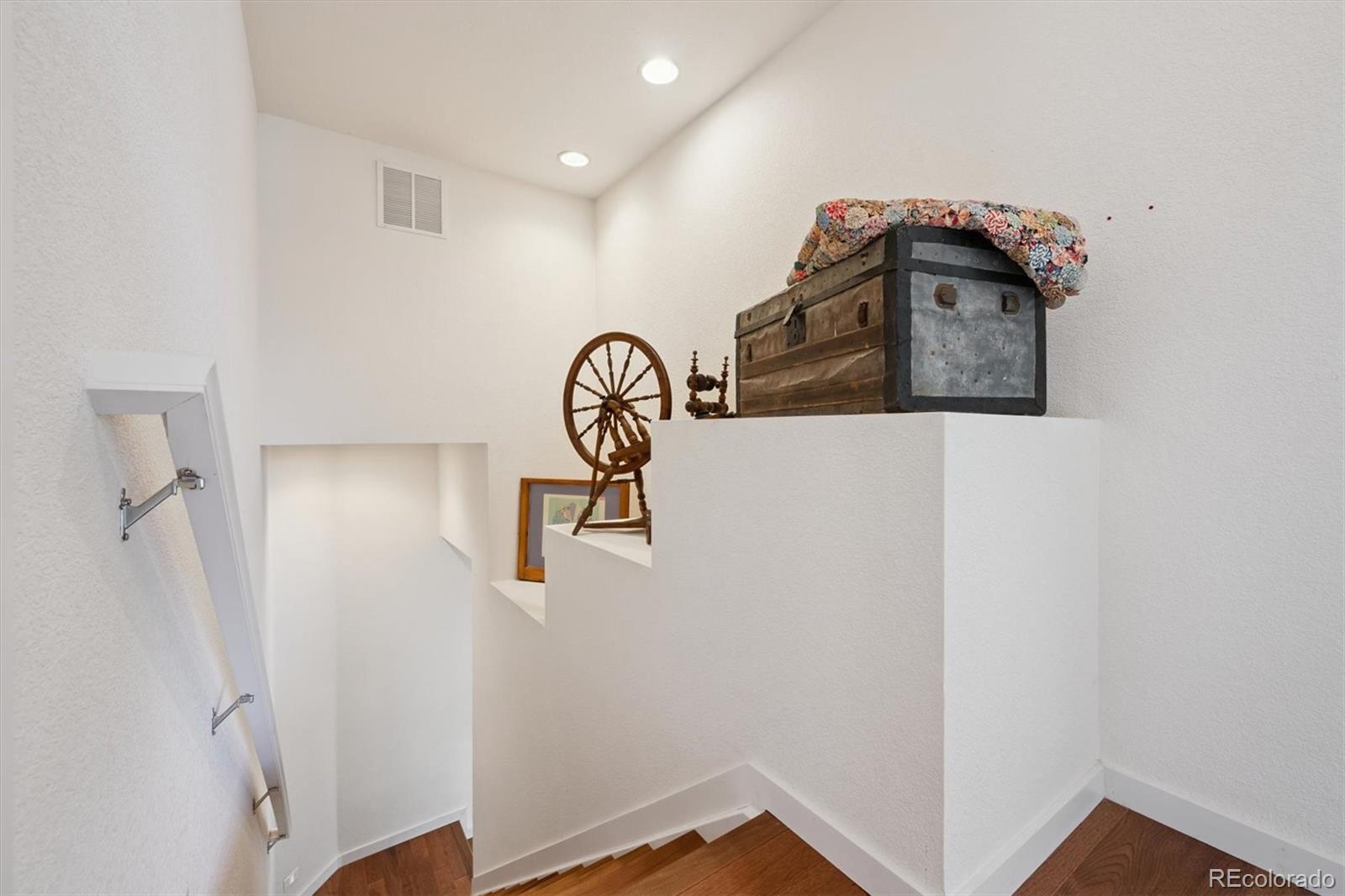 14000 Winding River Court Unit: V4