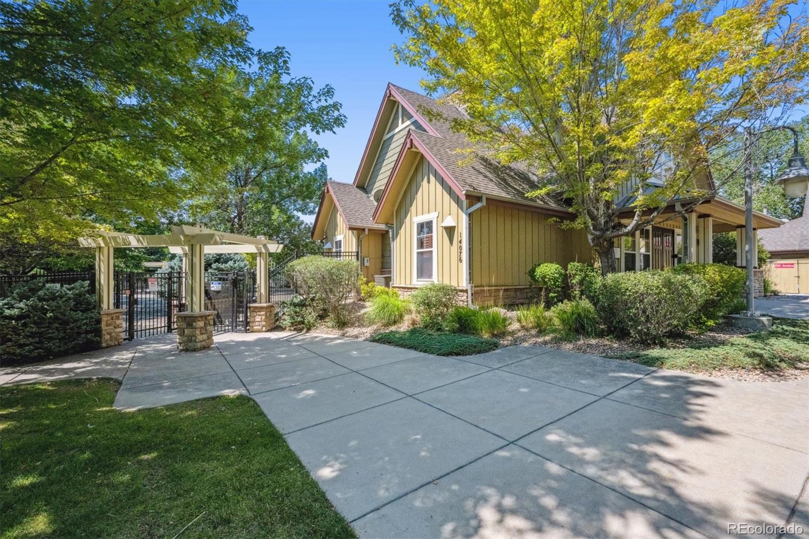 14000 Winding River Court Unit: V4