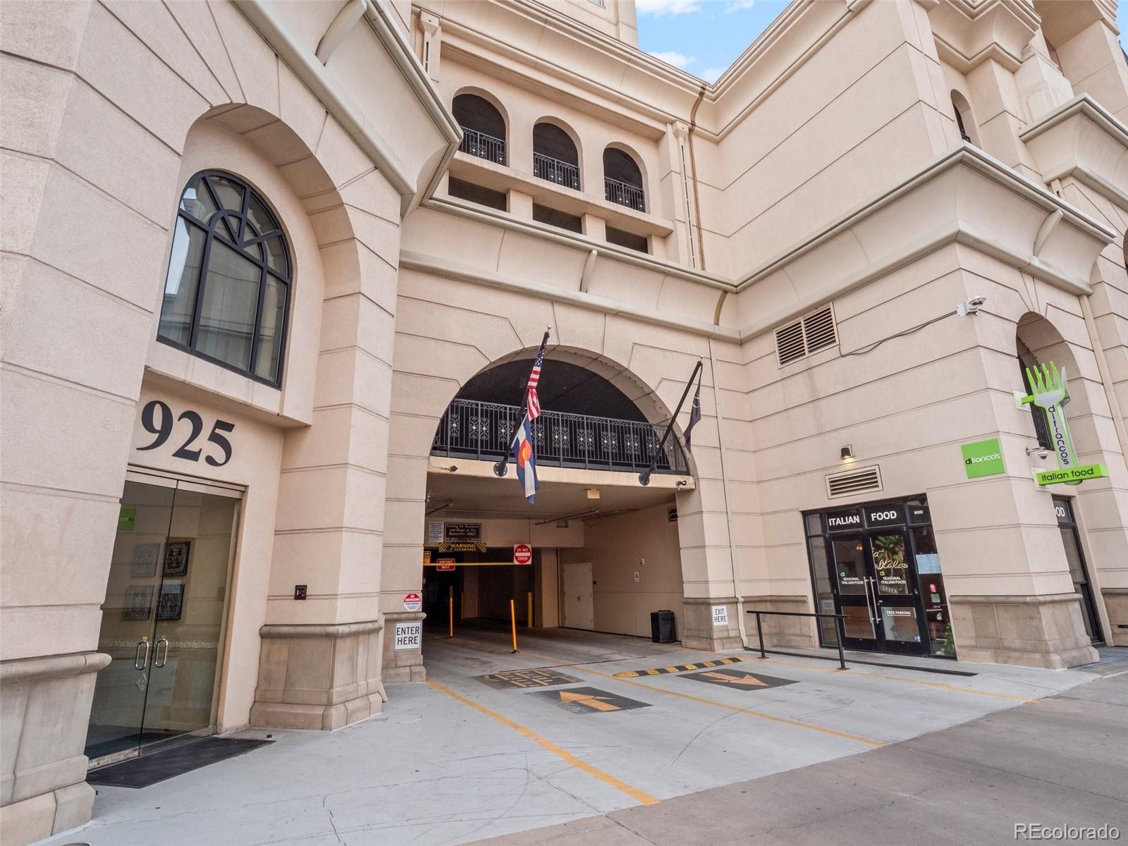 925 N Lincoln Street Unit: 12G