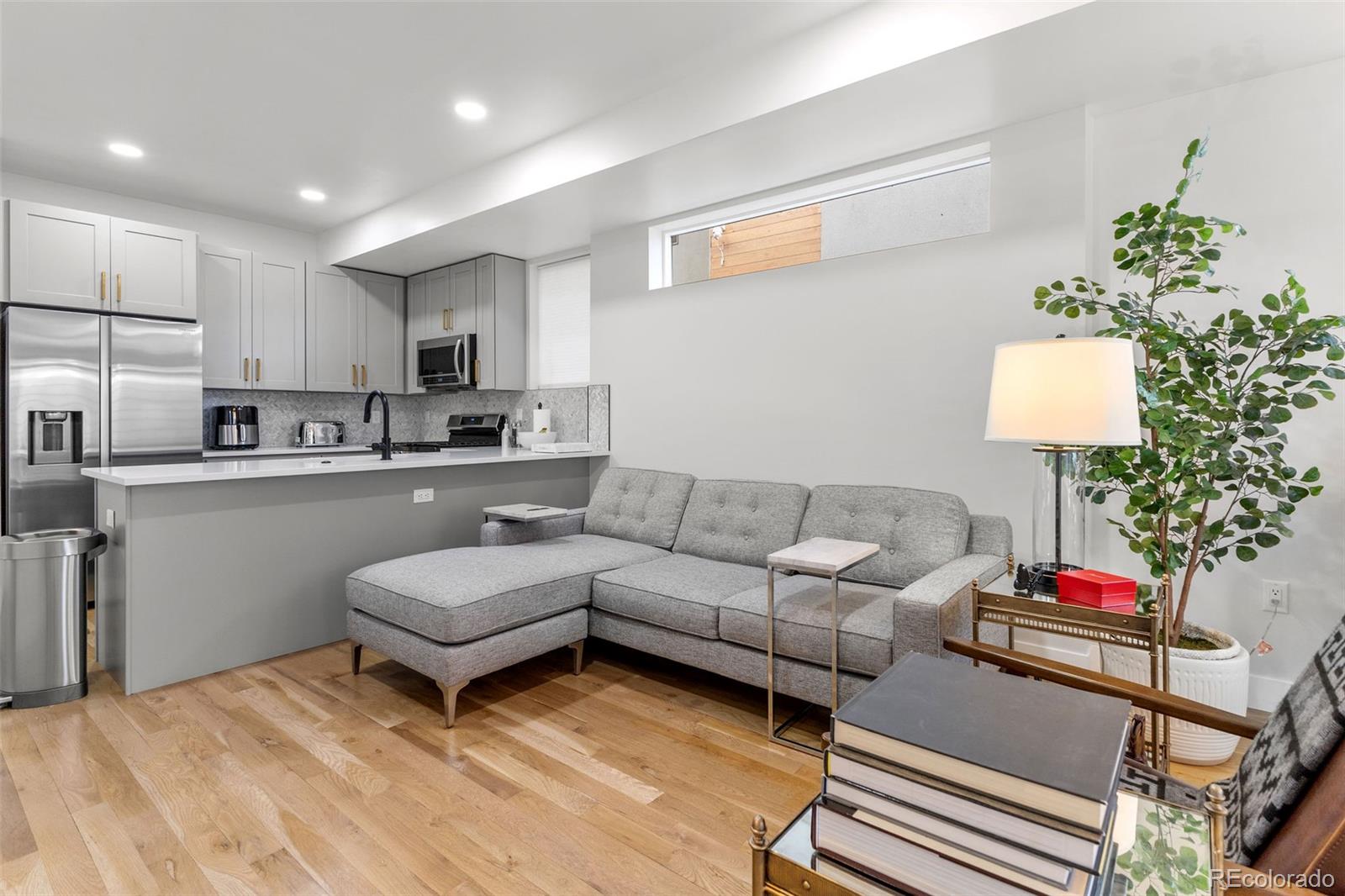 1409 Knox Court Unit: 2