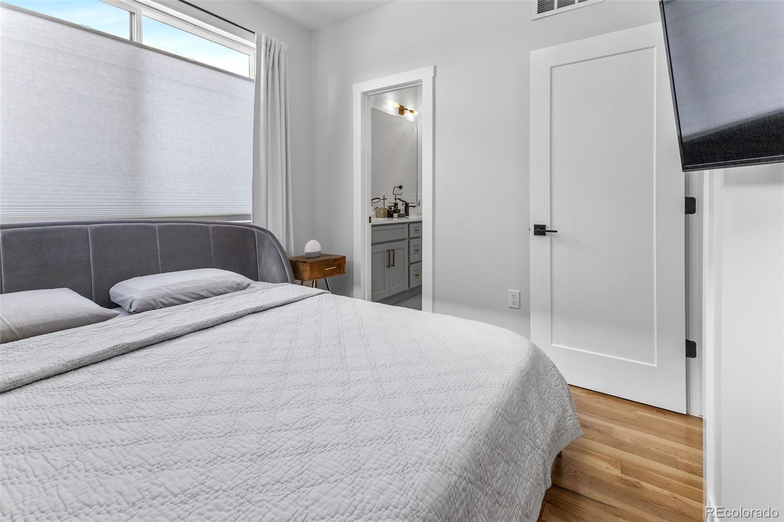 1409 Knox Court Unit: 2