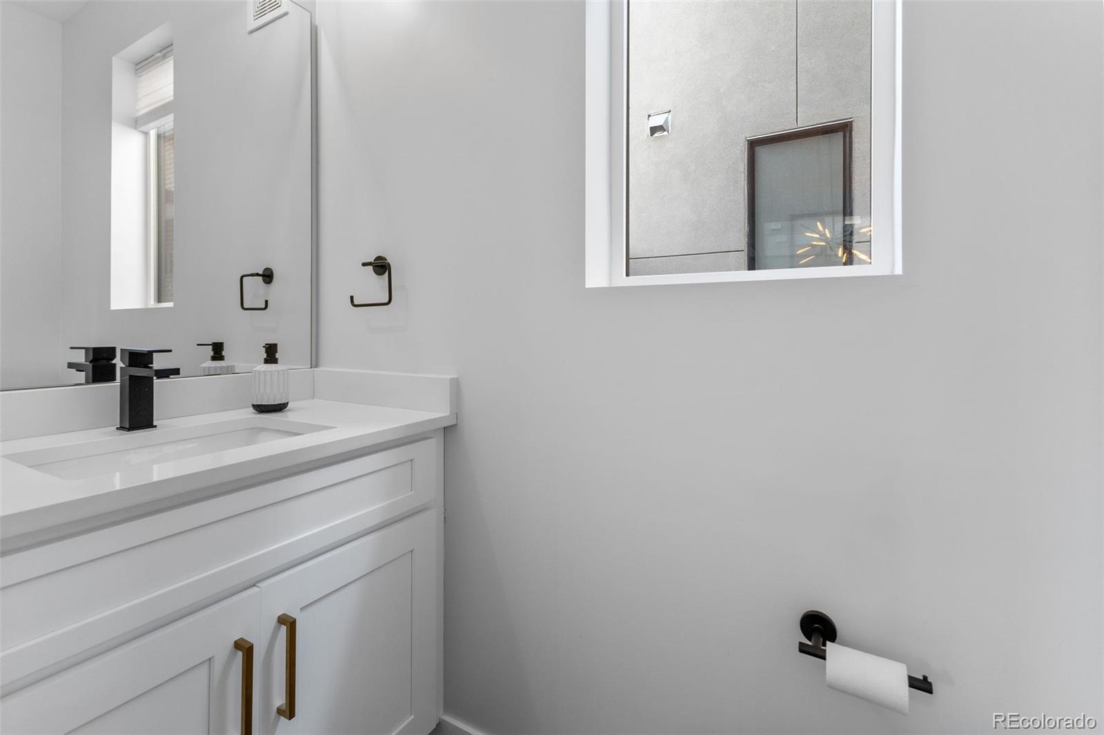 1409 Knox Court Unit: 2