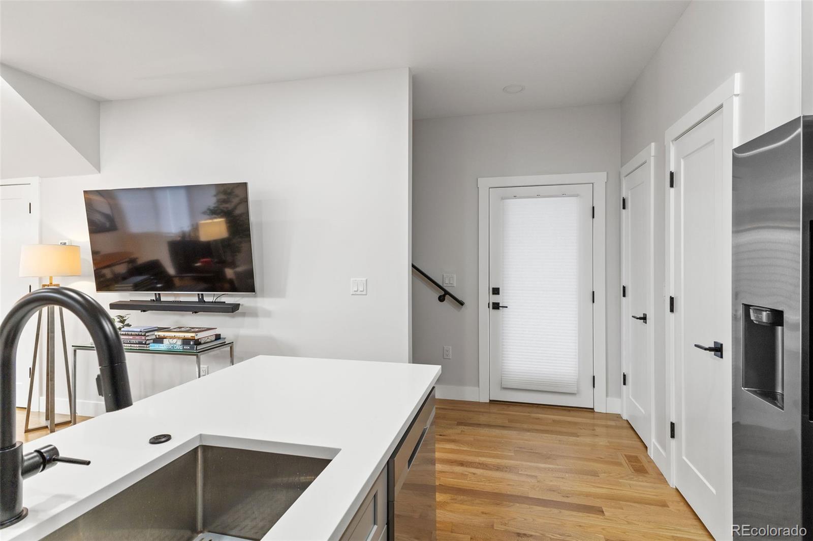 1409 Knox Court Unit: 2