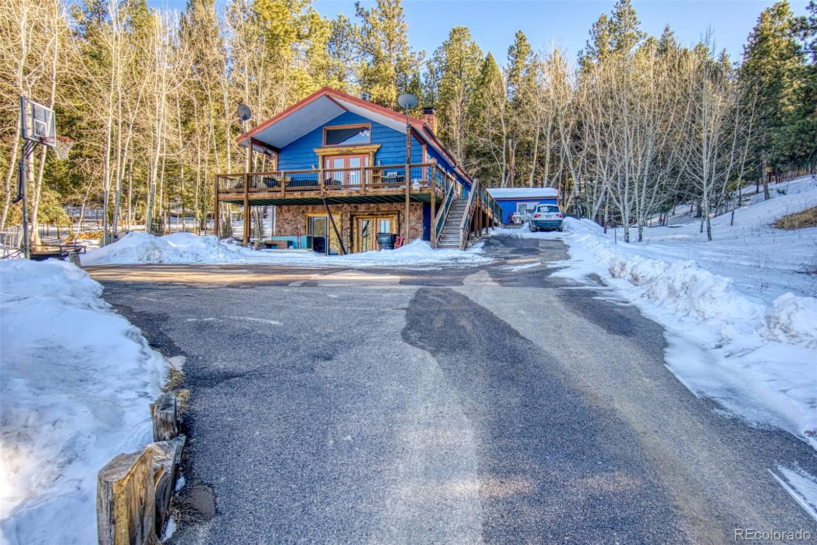 203 Lo Meadow Lane